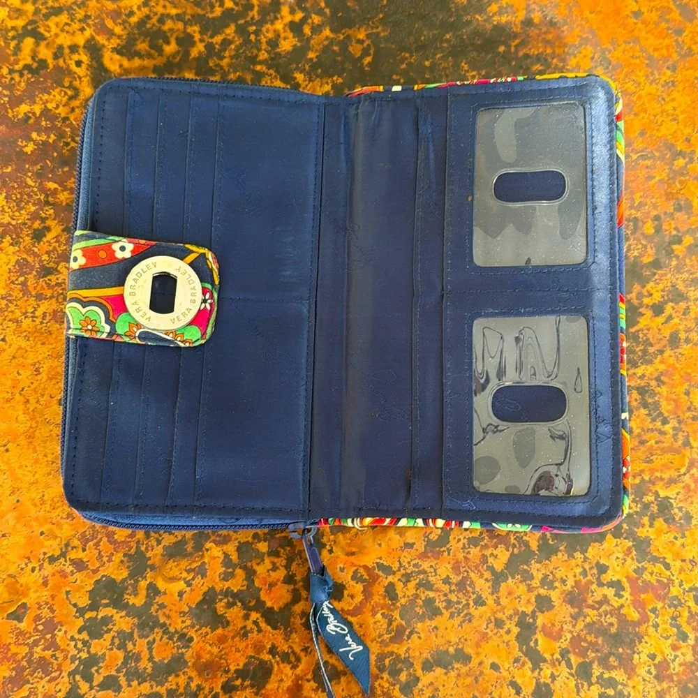 Vera Bradley Turn Lock & Zipper Wallet in the Venetian Paisley- 12 RFID CC Slips - Picture 2 of 10